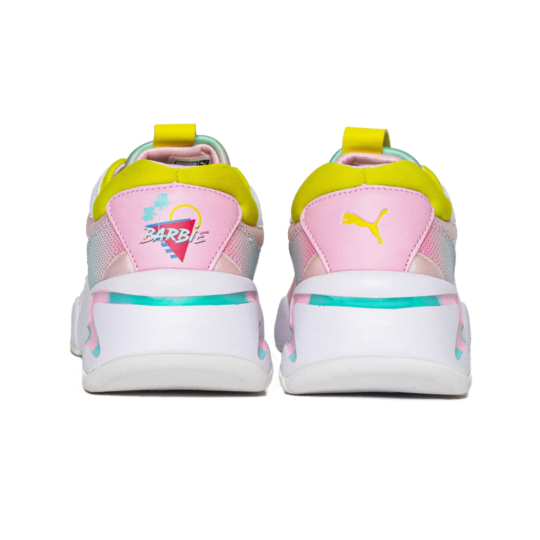 Puma x Barbie Pink 370721 01