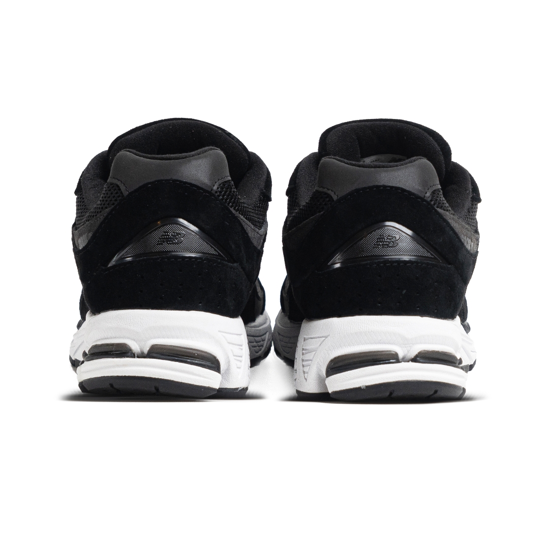 New Balance 2002R Core Black M2002RBK