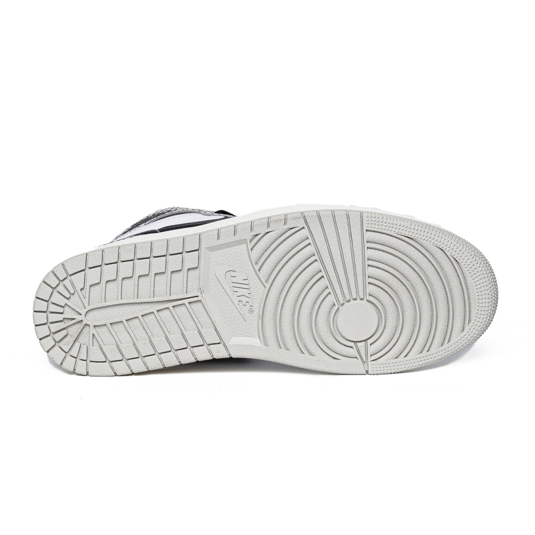 Nike Air Jordan 1 Retro High OG White Cement DZ5485-052