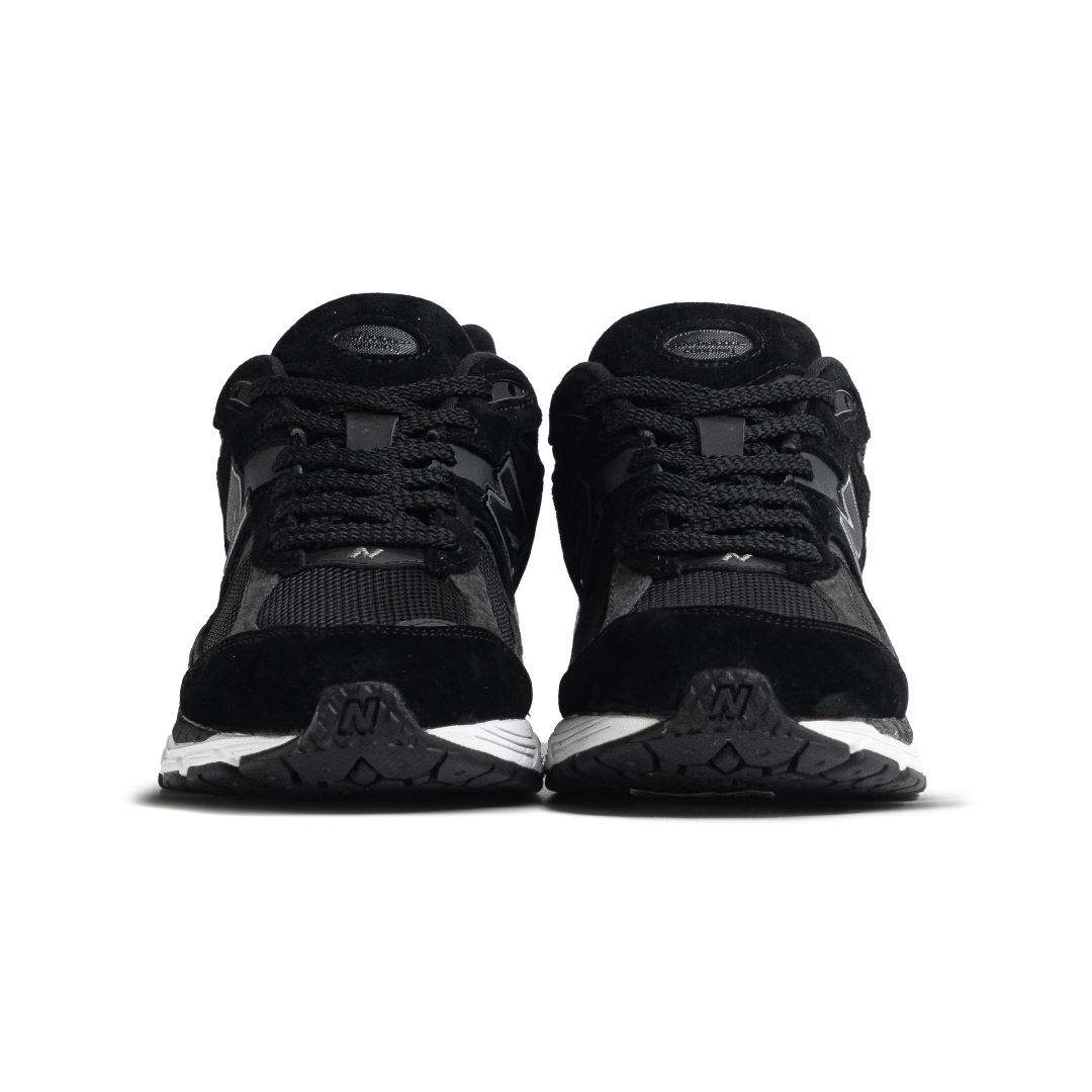 New Balance 2002R Core Black M2002RBK