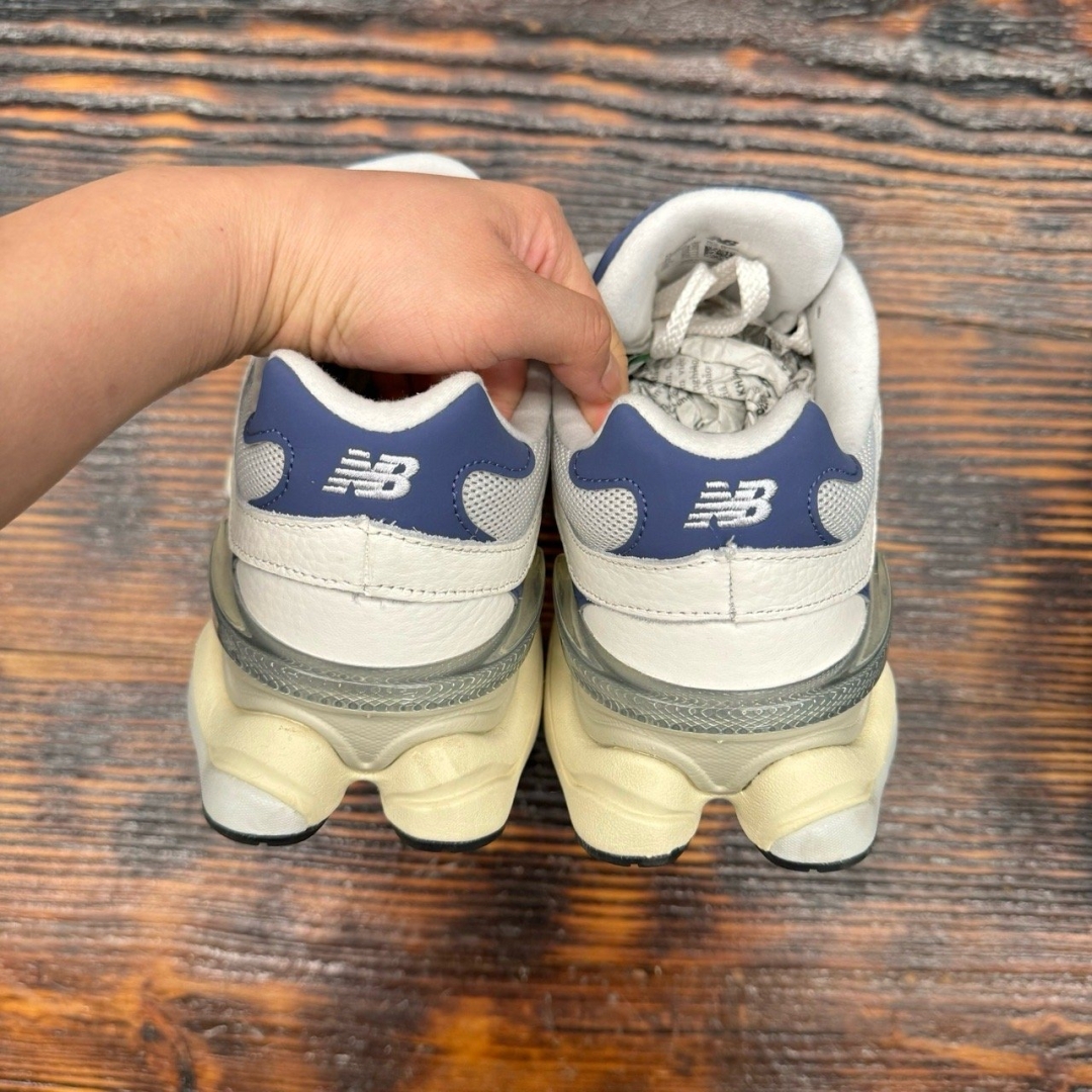 9060 White Navy DS NB