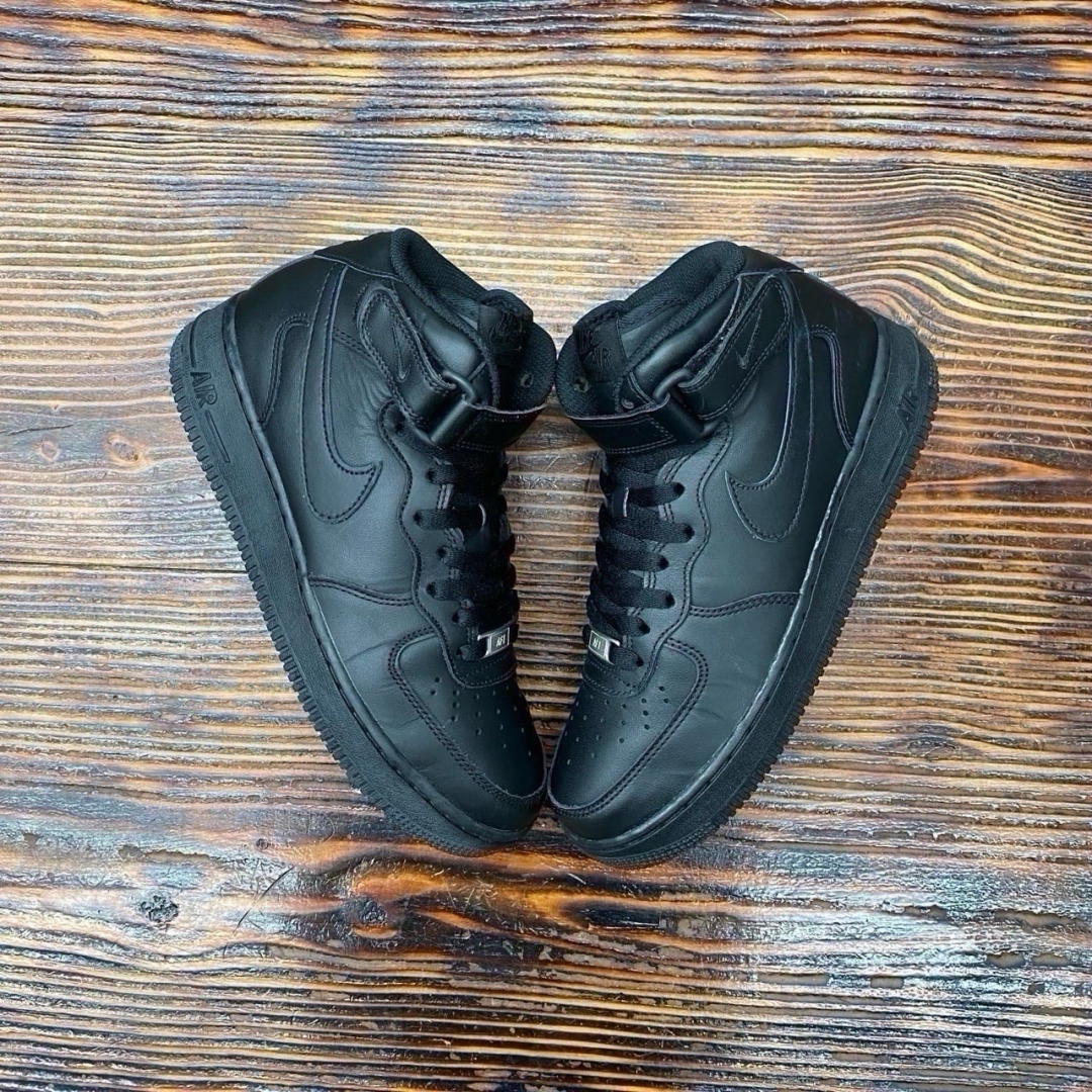 Af2218 - AF1 Mid All Black - 40