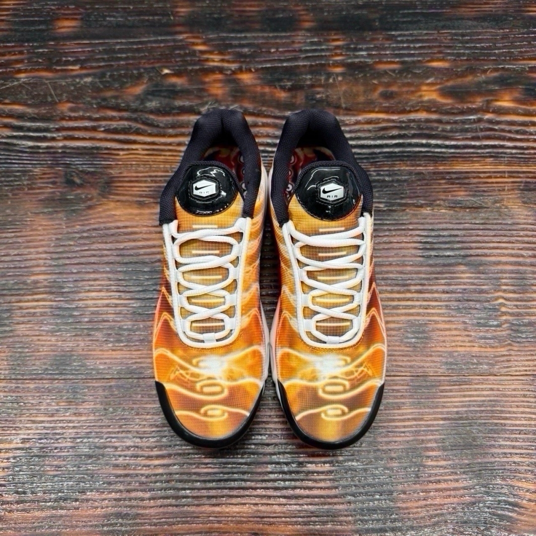 AM PLUS LIGHT PHOTOGRAPHY DS FB