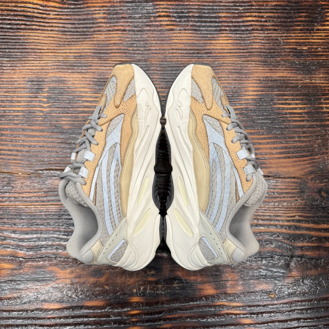 Cs177 - Yezzy 700 V2 Cream - 37