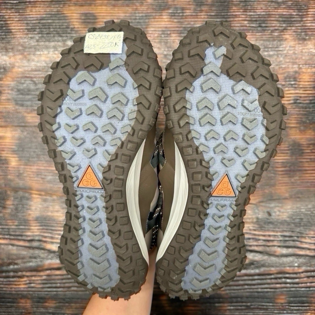 cs2798 - Nike ACG Mountain Ironstone FB - 42.5