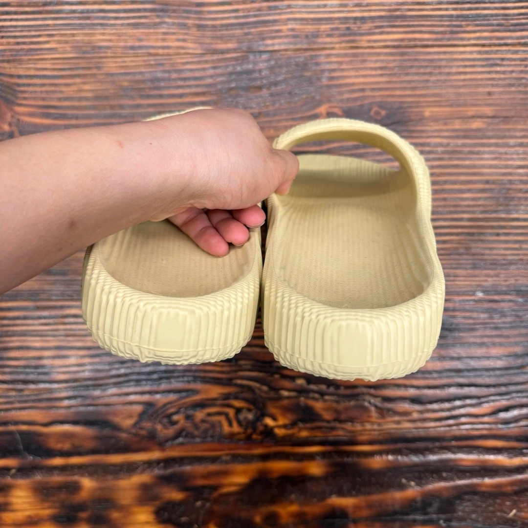 cs2995 - Adilette Slides Sand DS FB - 39