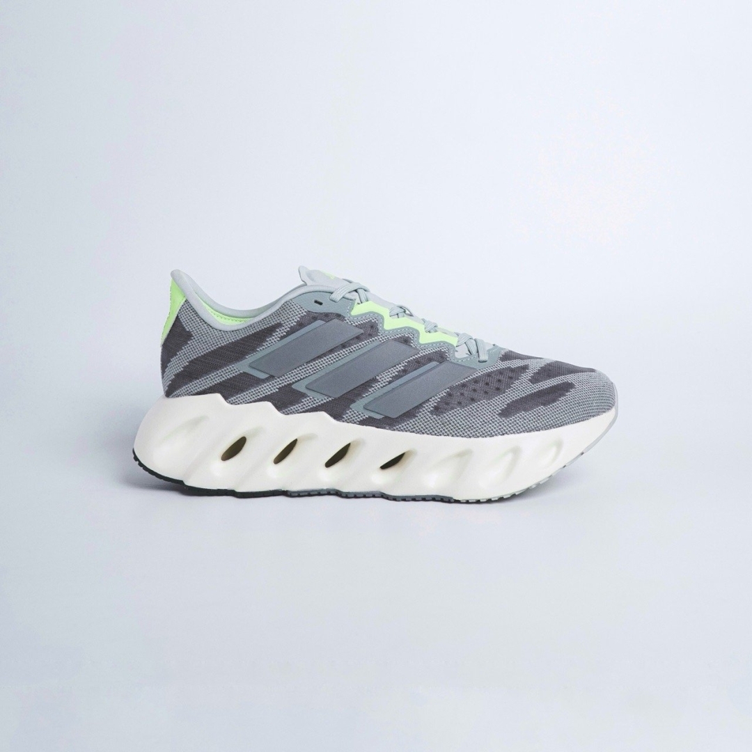 cs3256 - ADF Switch FWD Grey DS FB - 42