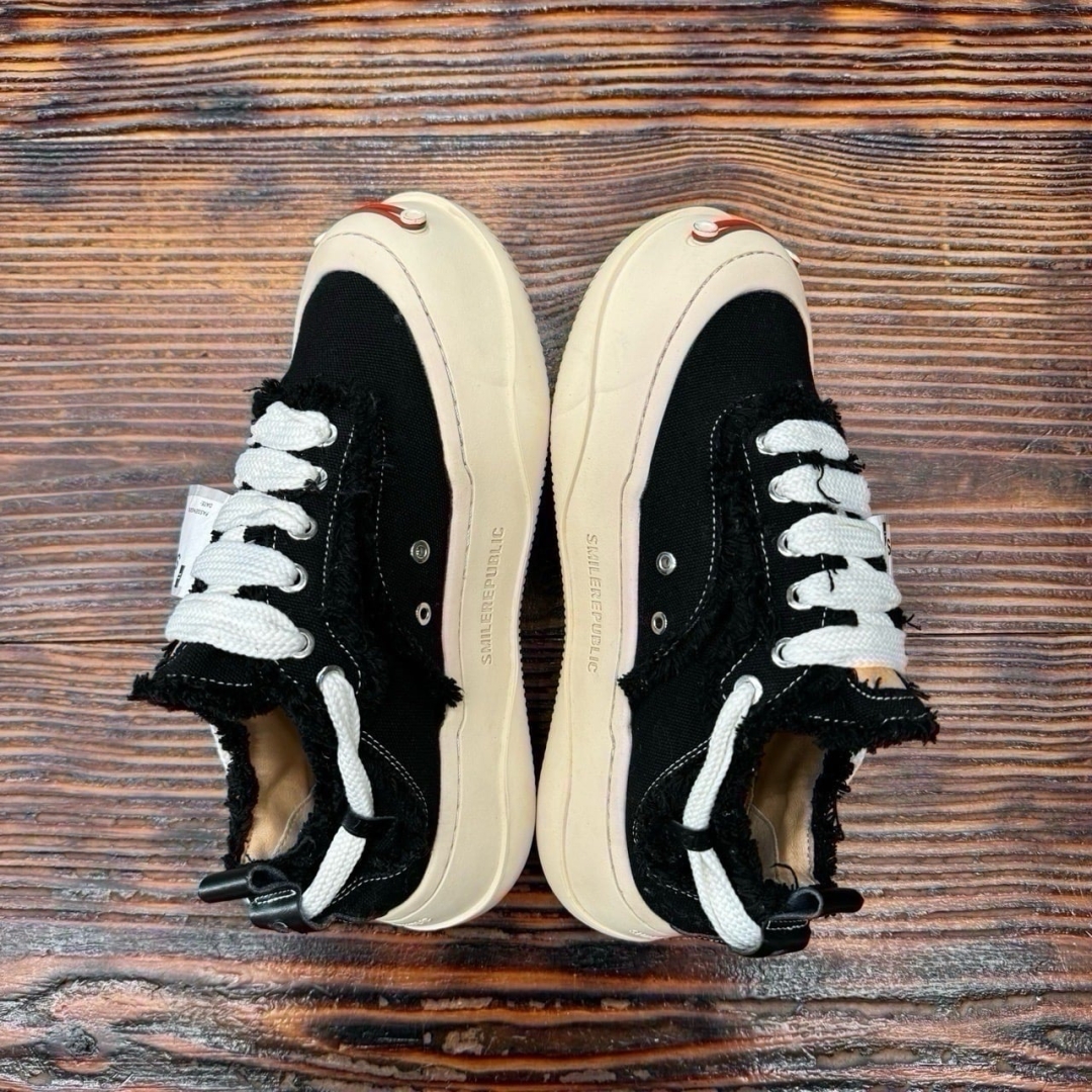 cs3329 - Smilerepublic Black Beige - 37