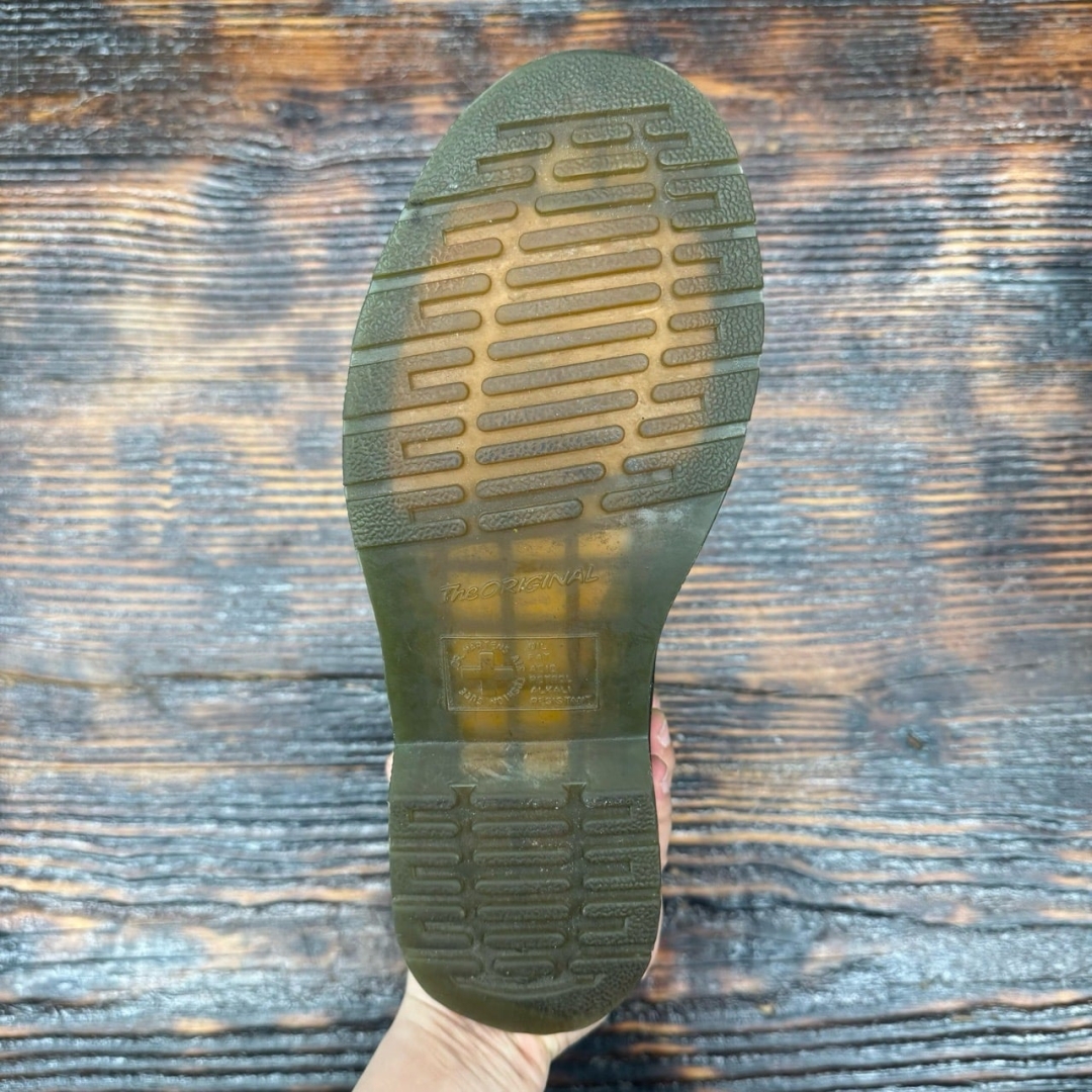 cs3511 - DR 1460 Greasy Black - 38