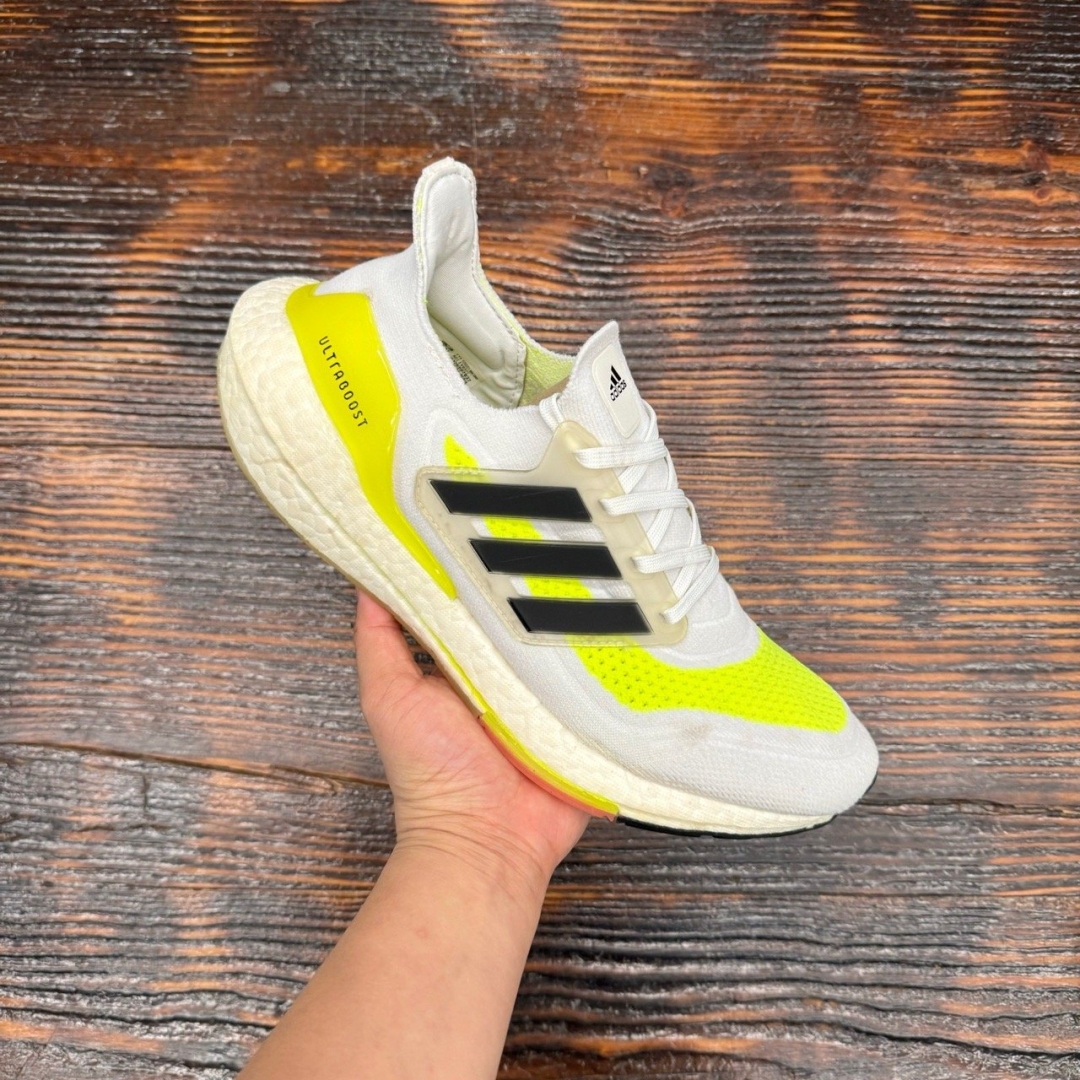cs3675 - Ultraboost 21 White Solar Yellow - 41