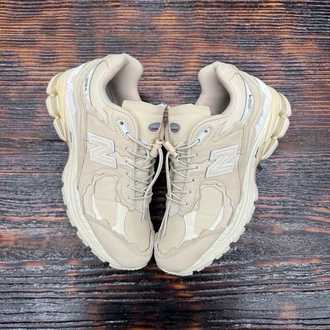 cs3708 - NBL2002 Protection Pack Sandstone DS FB - 40.5