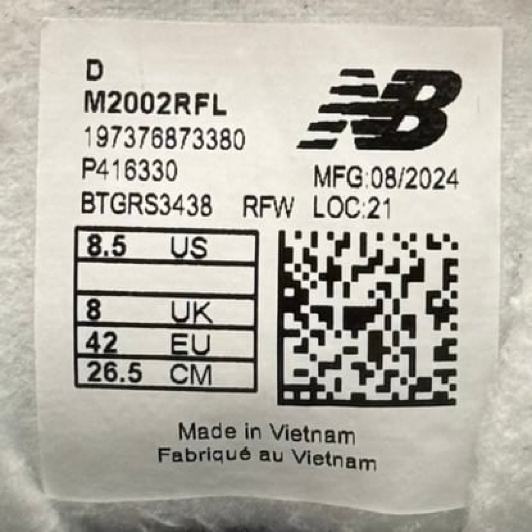 cs3714 - NBL2002 MONOCHROME PACK GREY DS FB - 42