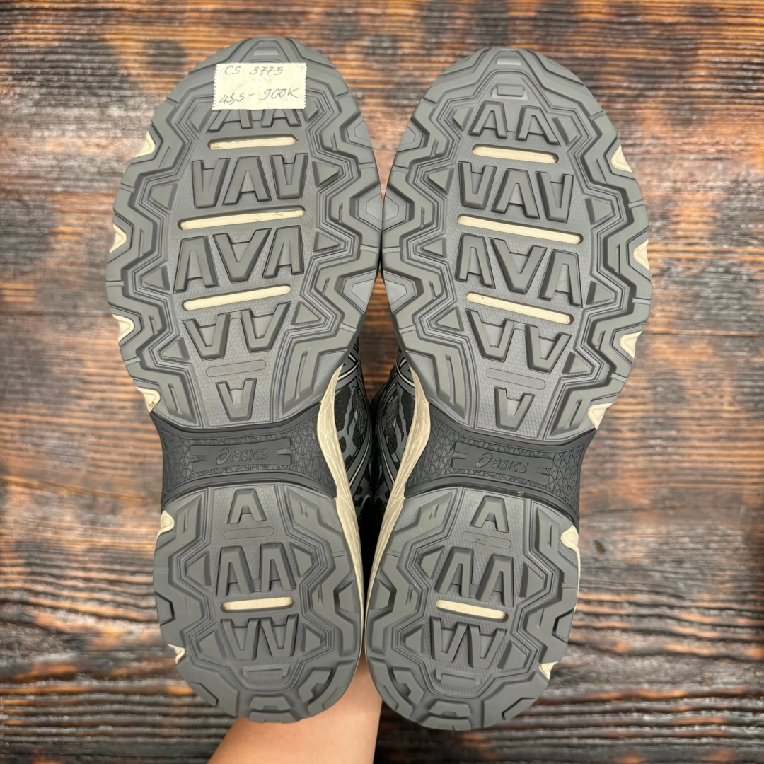 cs3775 - Asics Gel Venture 6 Black Gray - 43.5