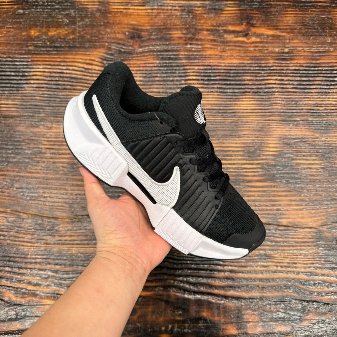 cs3795 - Nike GP Challenge Pro DS FB - 37.5