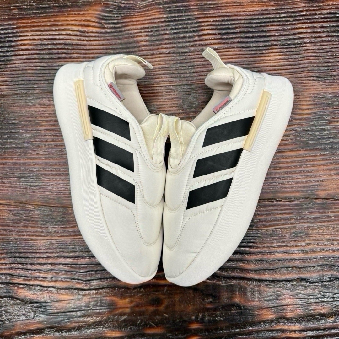 cs3820 - Adipuff Off White - 42