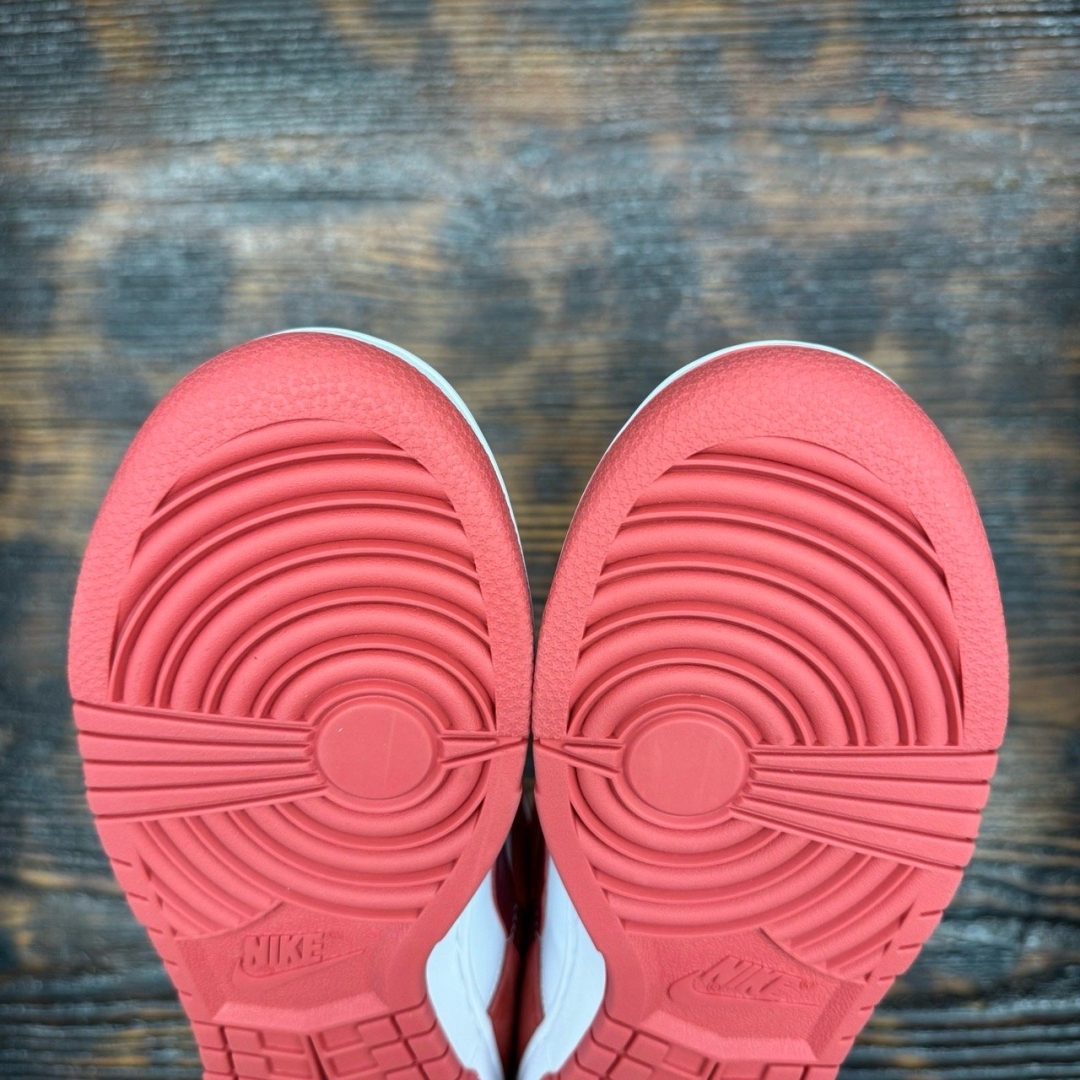 DUNK LOW VANLENTINE DAY DS FB