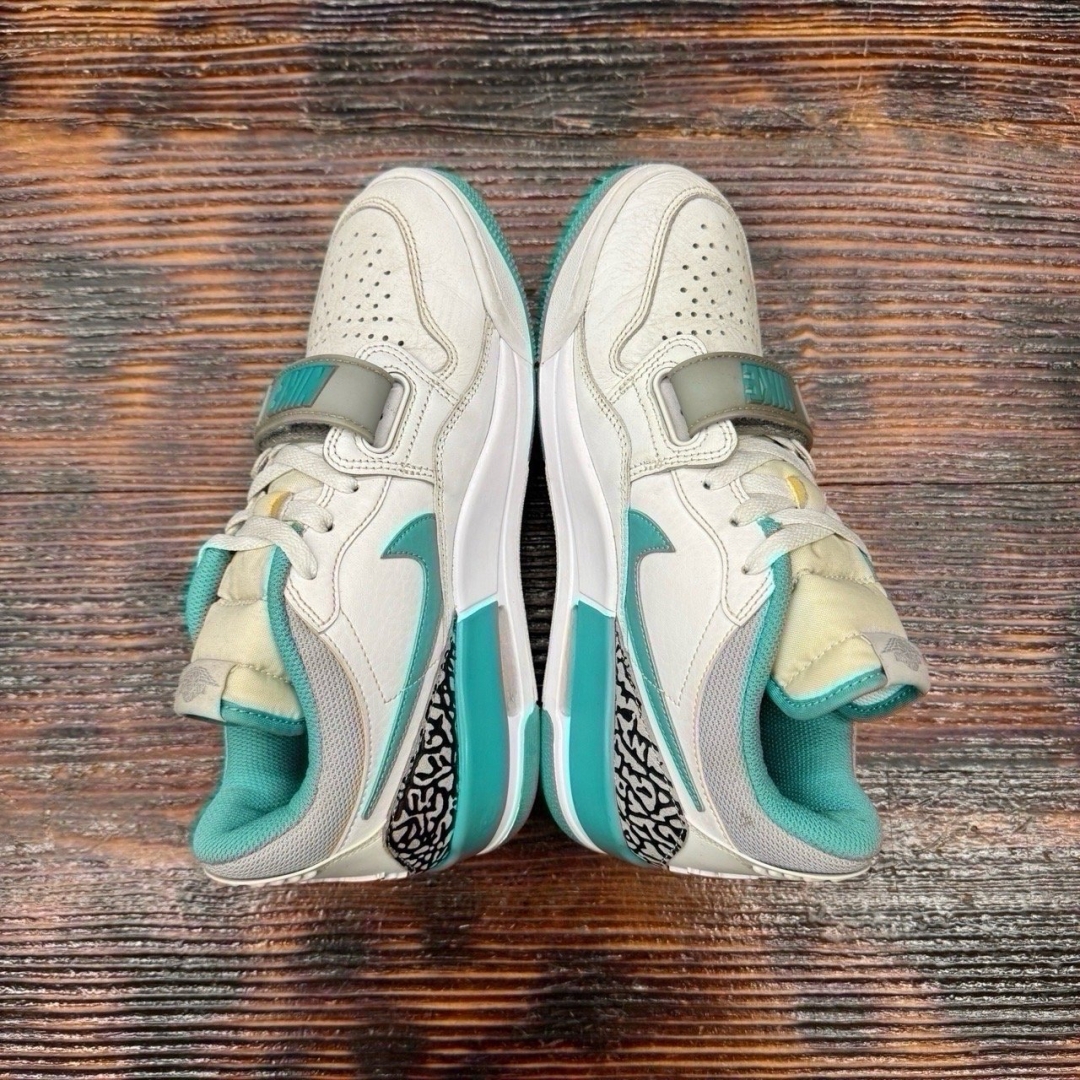 Jd2367 - Jordan Legacy Low White Turquois - 40