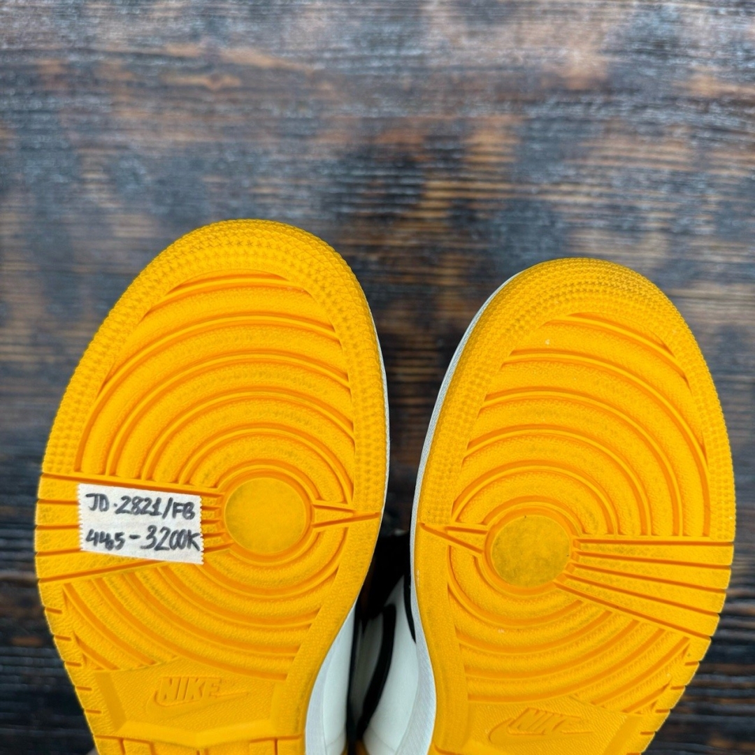 jd2821 - 1S High Taxi FB - 44.5