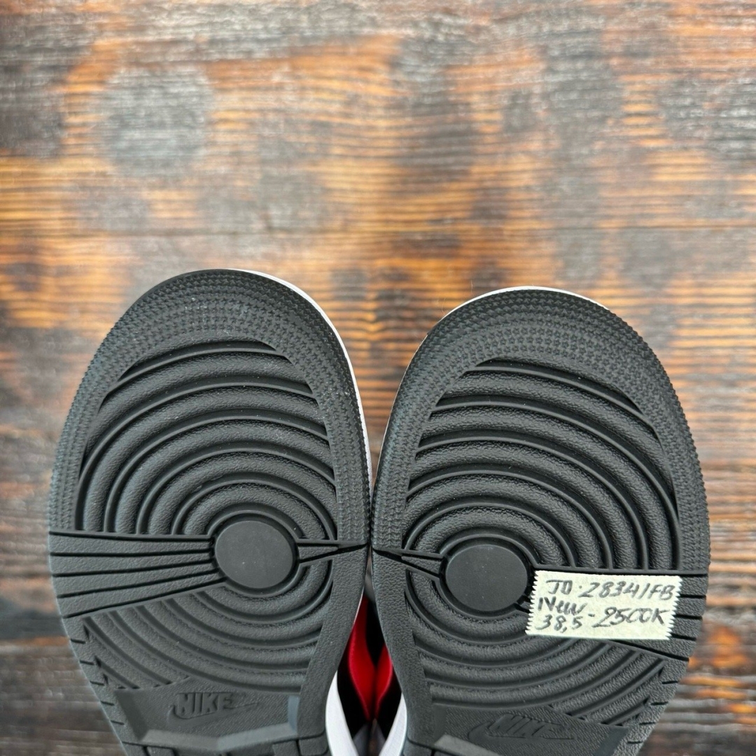 jd2834 - 1S Low Cement Fire Red DS FB - 38.5