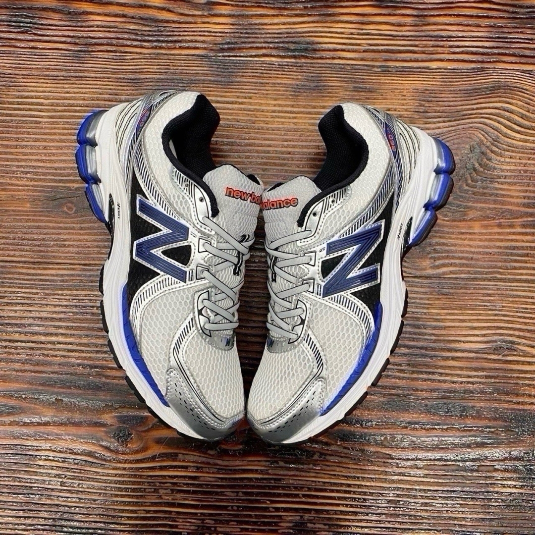 NBL860 WHITE TEAM ROYAL SILVER DS FB