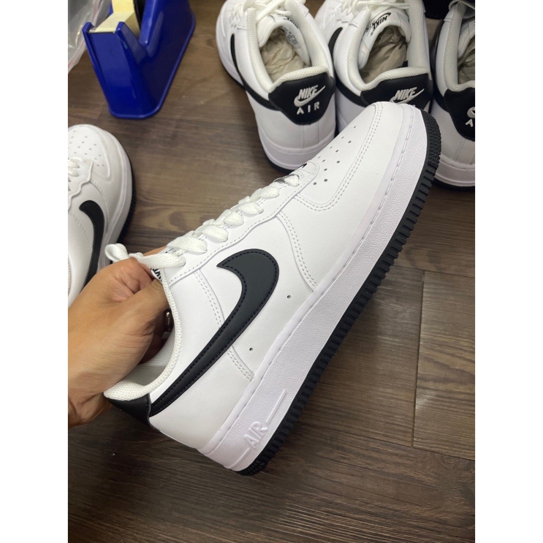 FQ4296101 AF1 LOW WHITE BLACK OUTSOLE DS