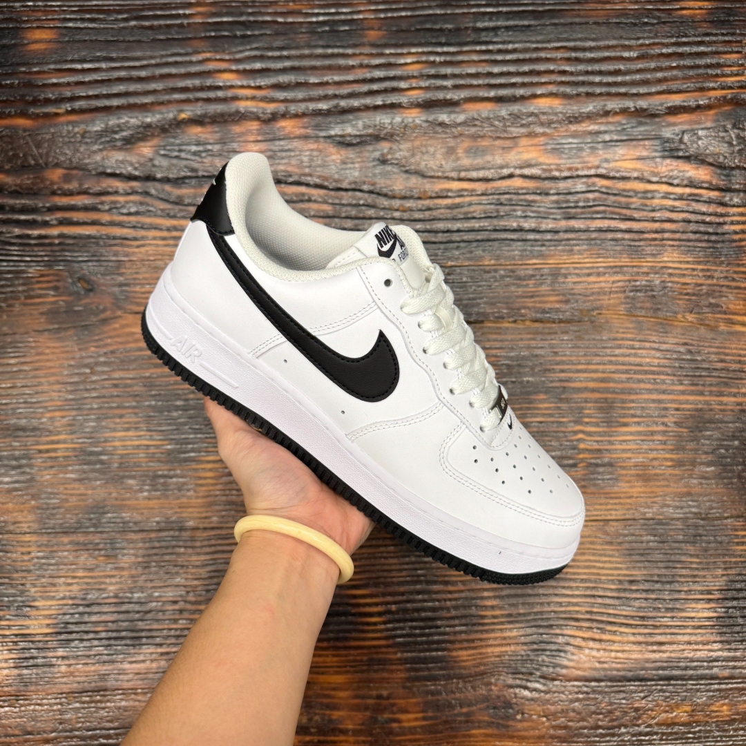 FQ4296101 AF1 LOW WHITE BLACK OUTSOLE DS