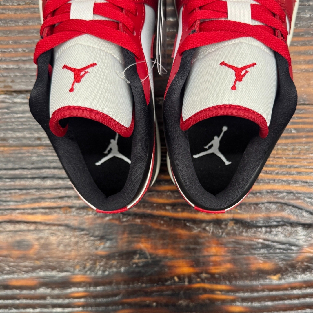 JD3157 - 1S LOW REVERSE BLACK TOE DS - 40