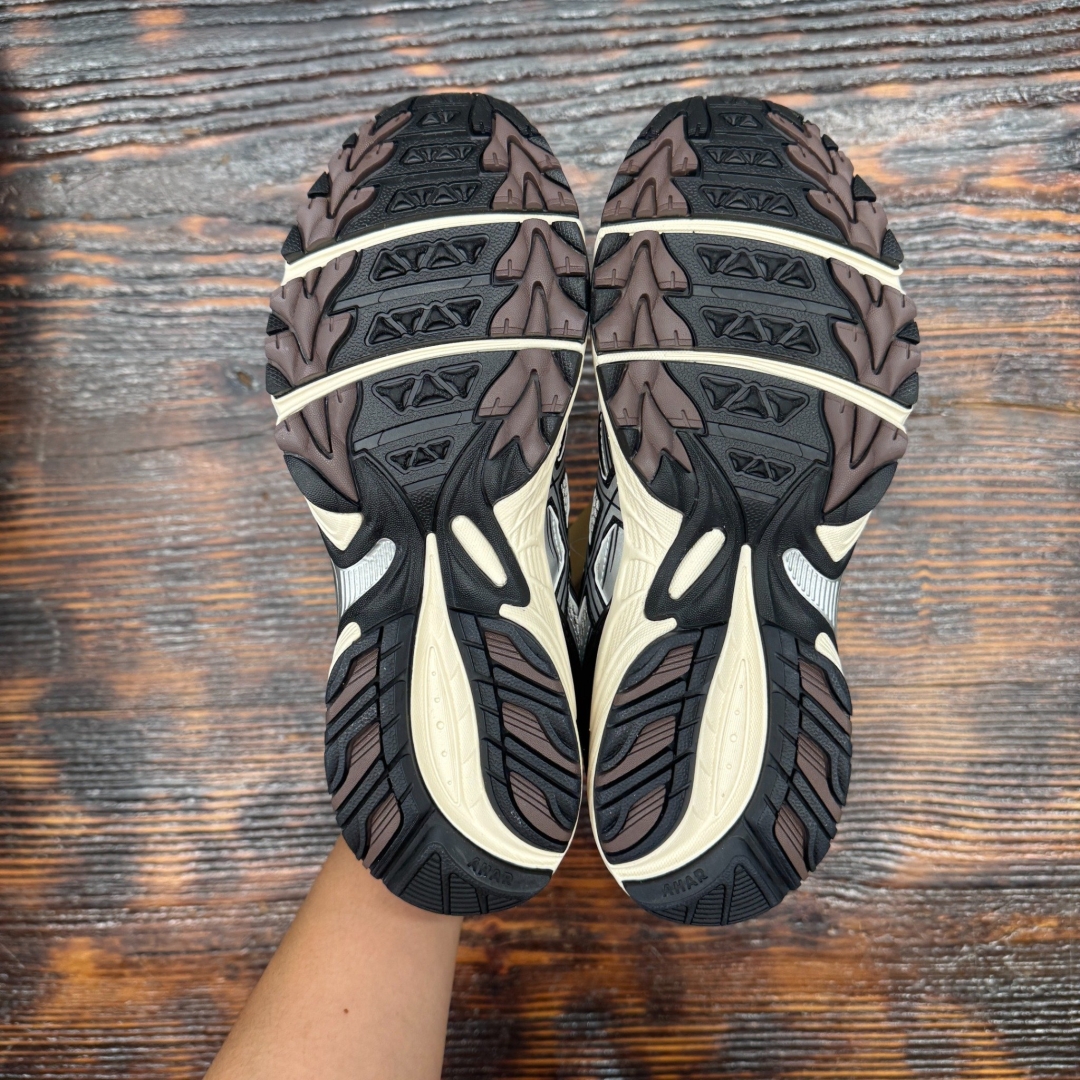 1203A716 ASICS KAHANA TR V4 SILVER BLACK DS FB