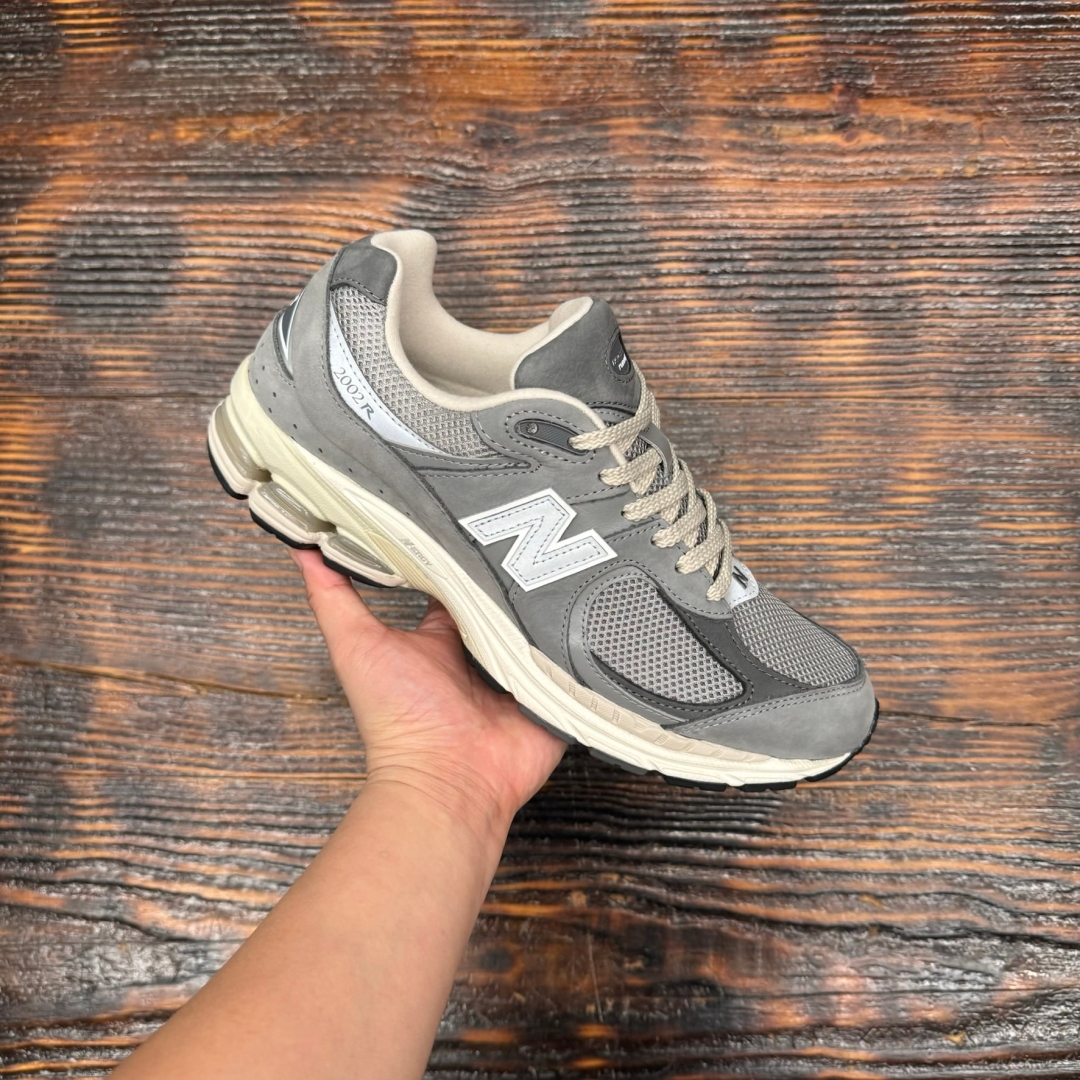 M2002RNM NEWBALANCE 2002 SHADOW GREY DS FB