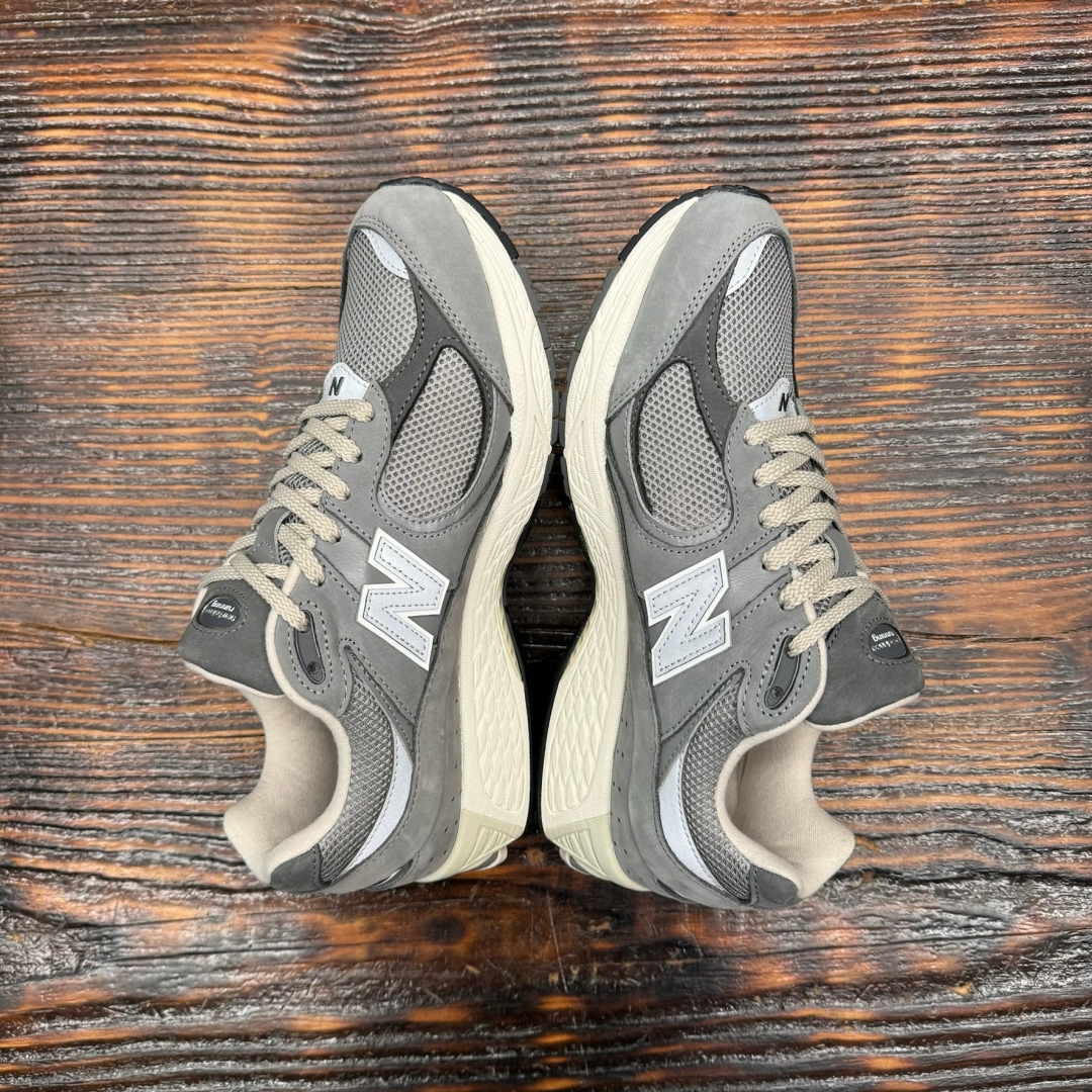 M2002RNM NEWBALANCE 2002 SHADOW GREY DS FB