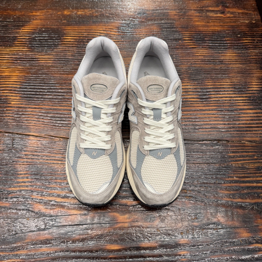 U2002RRD NEWBALANCE 2002 ARID STONE DS FB