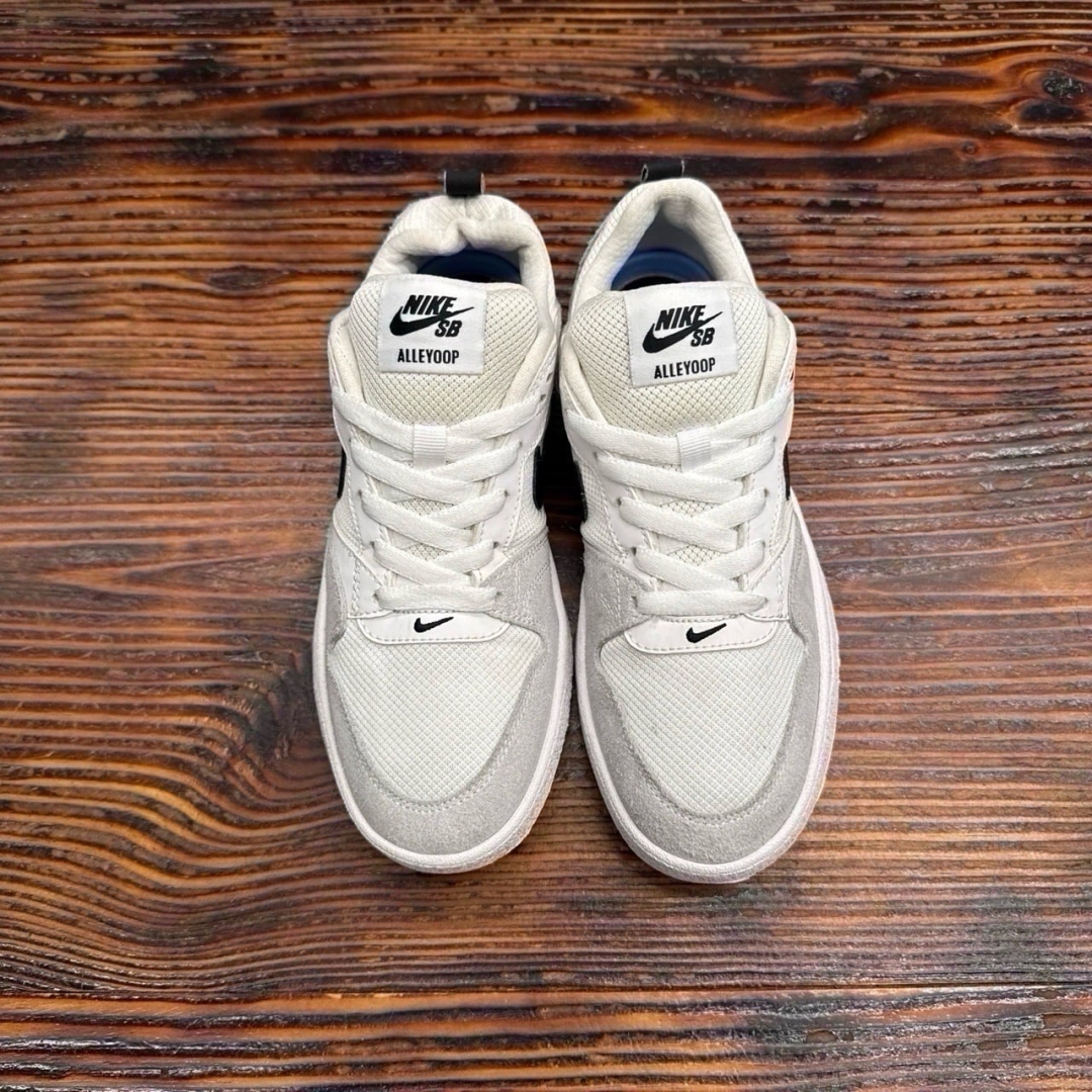 CS4126 - NIKE ALLEYOOP GREY - 37,5