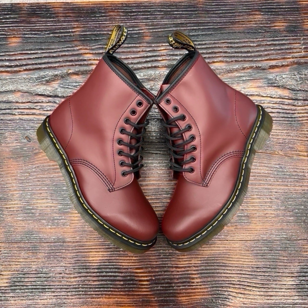 CS4162 - DR MARTENS 1460 CHERRY LN - 42
