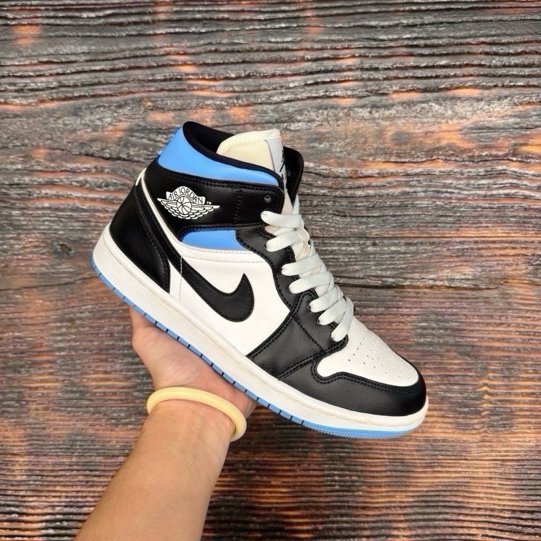 JD3199 - 1S MID UNIVERSITY BLUE - 40