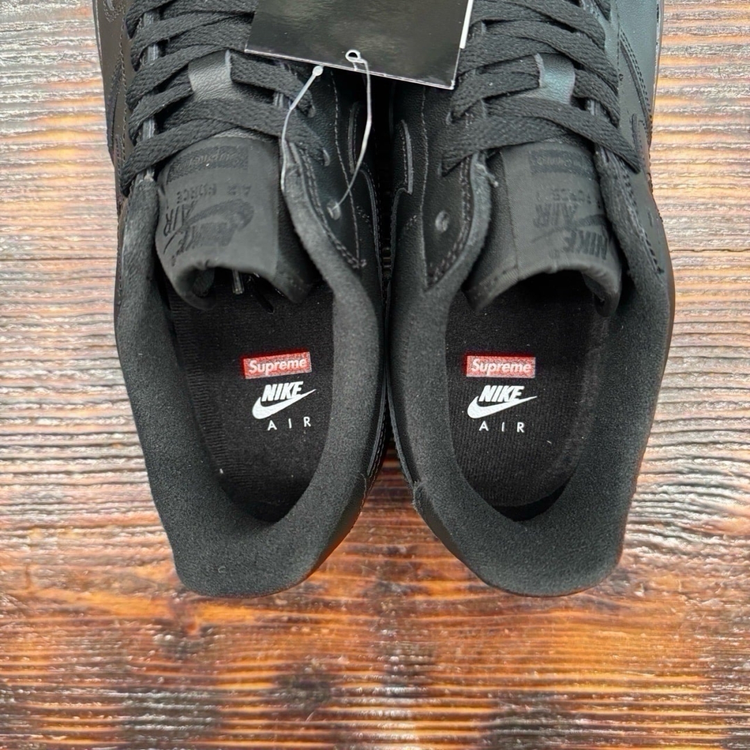 AF2774 - AF1 LOW BLACK X SUPREME DS FB -