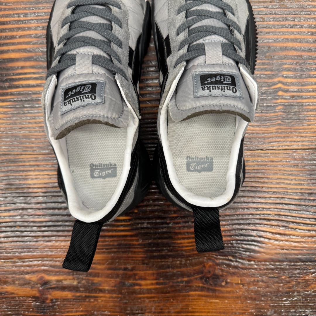 CS4228 - ONITSUKA TIGER ACROMOUNT GREY - 40,5