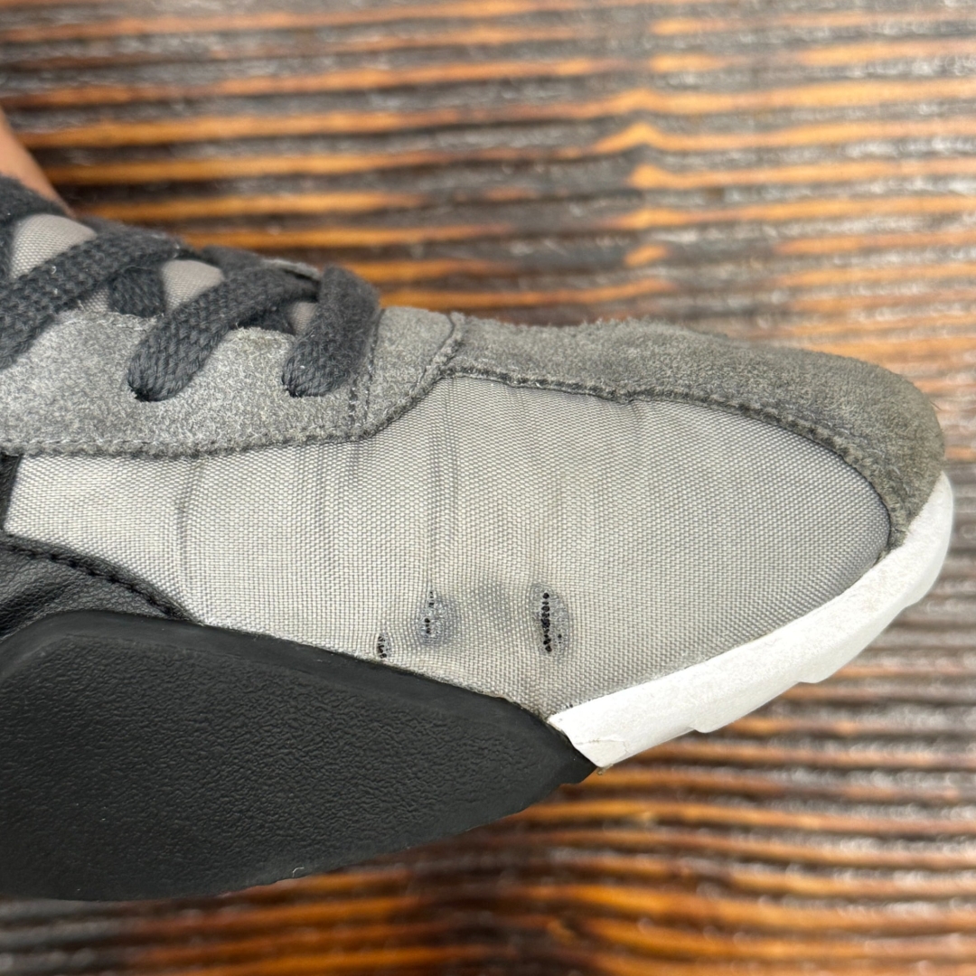 CS4228 - ONITSUKA TIGER ACROMOUNT GREY - 40,5