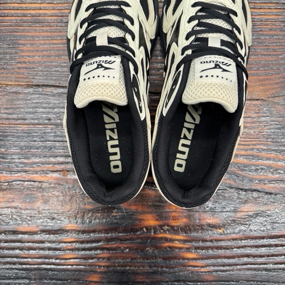 CS4248 - MIZUNO SPARK BLACK SAIL - 41