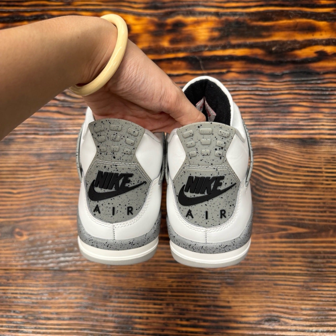 JD3217 - JORDAN 4 WHITE CEMENT DS FB - 41