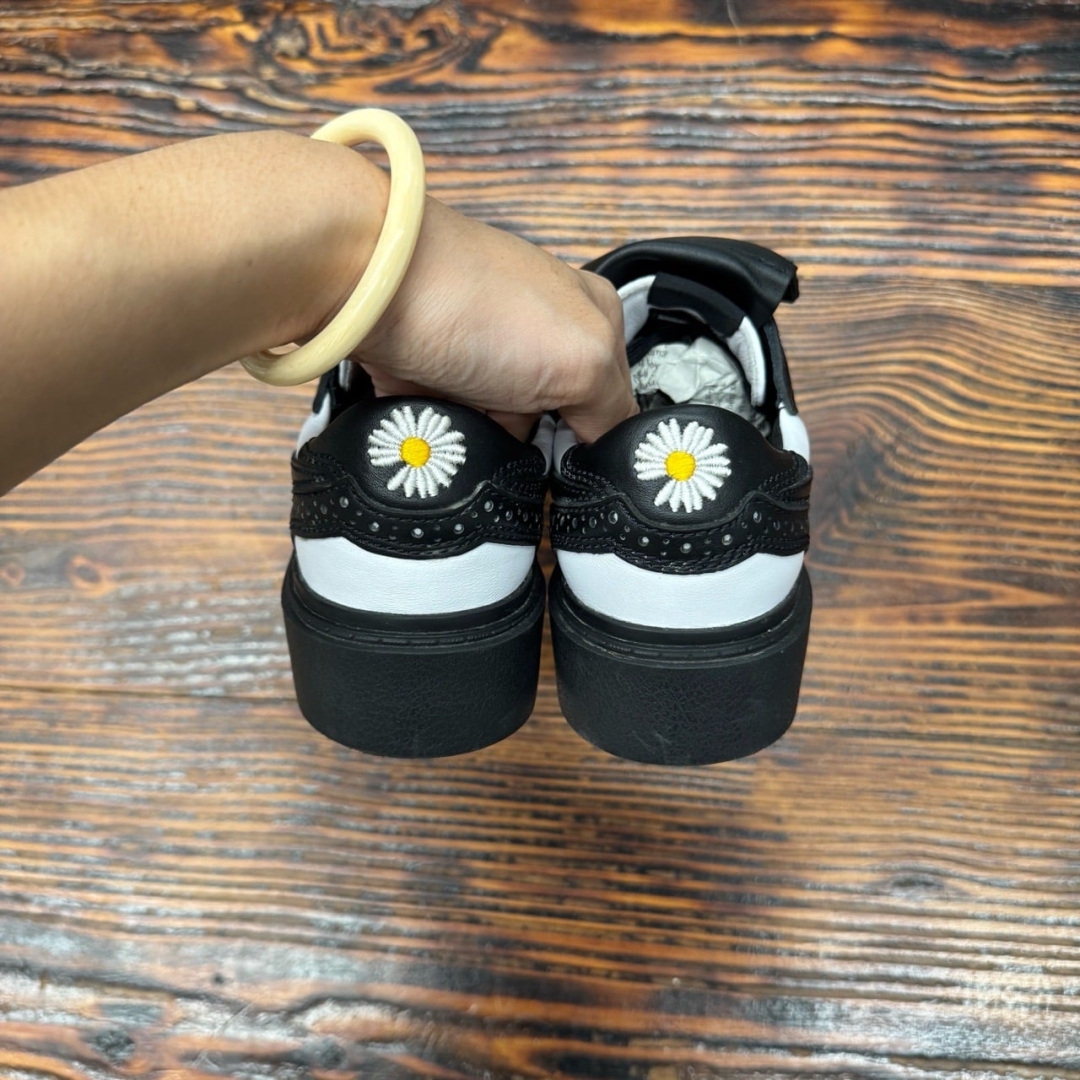 CS4266 - NIKE KWONDO V2 BLACK WHITE FB - 38