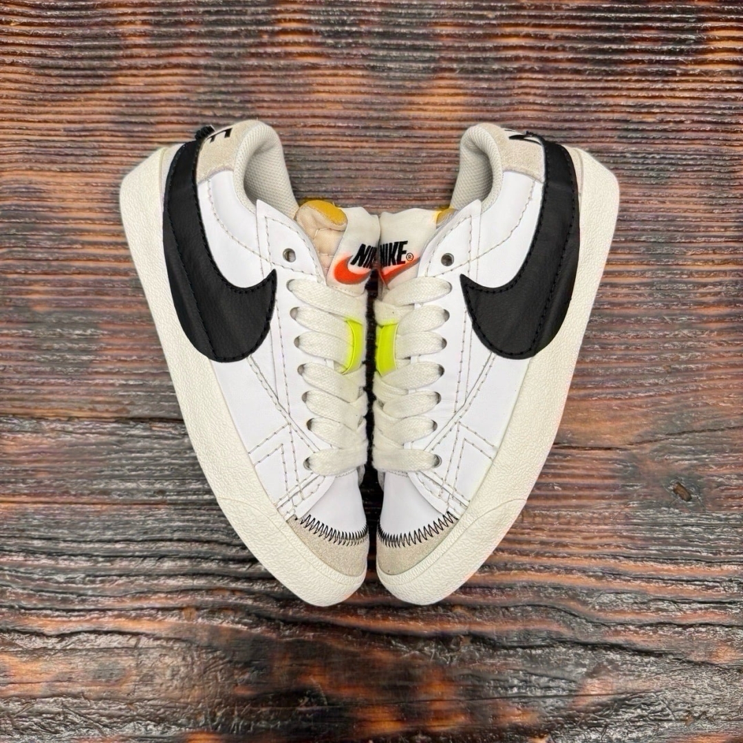 CS4303 - NIKE BLAZER LOW JUMBO WHITE BLACK - 37,5