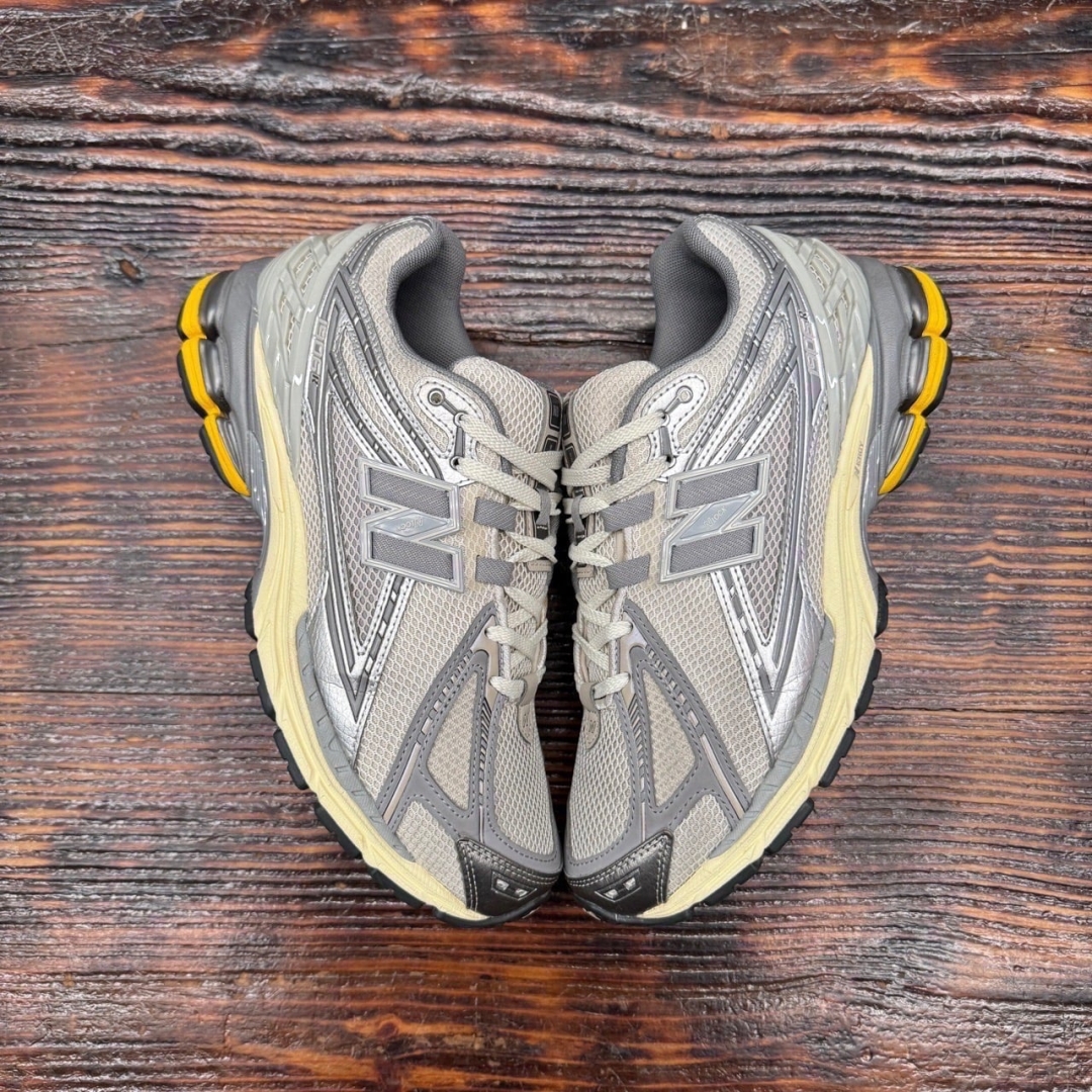 CS4317 - NEWBALANCE 1906 MOONROCK - 42,5