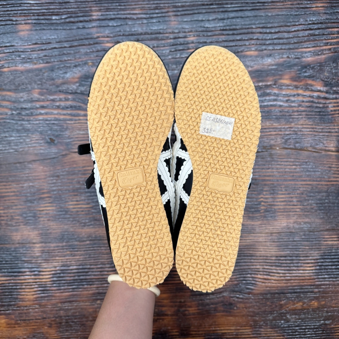 CS4321 - ONITSUKA TIGER 66 TGRS BLACK CREAM DS - 39,5