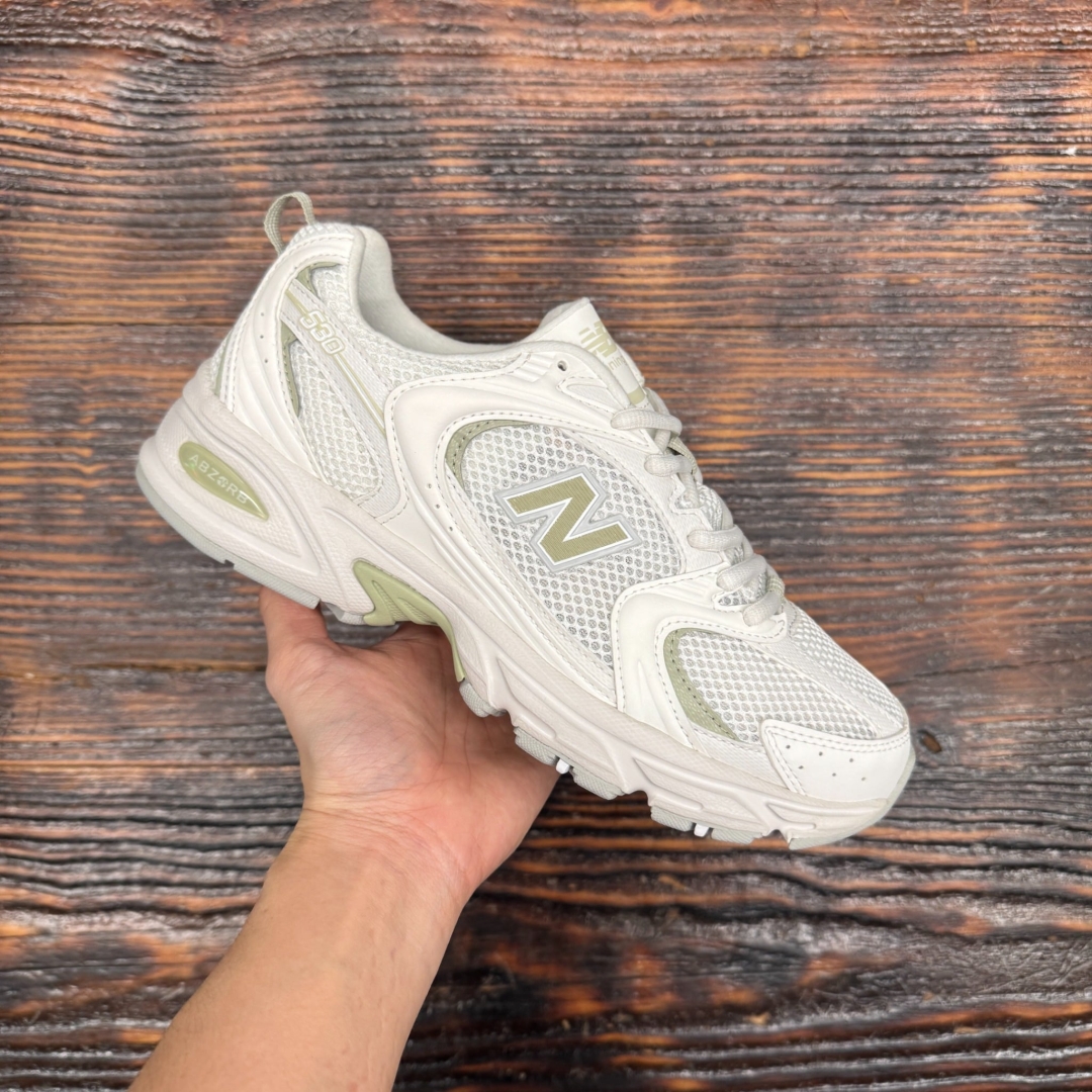 CS4454 - NEWBALANCE 530 REFLECTION OLIVINE DS FB - 39,5