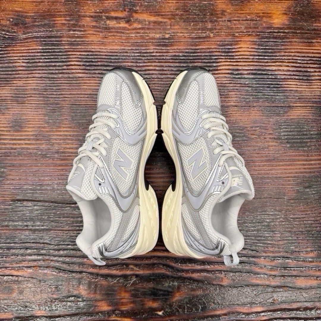 U530SEA NEWBALANCE 530 SILVER METALLIC REFLECTION DS FB - 40,5