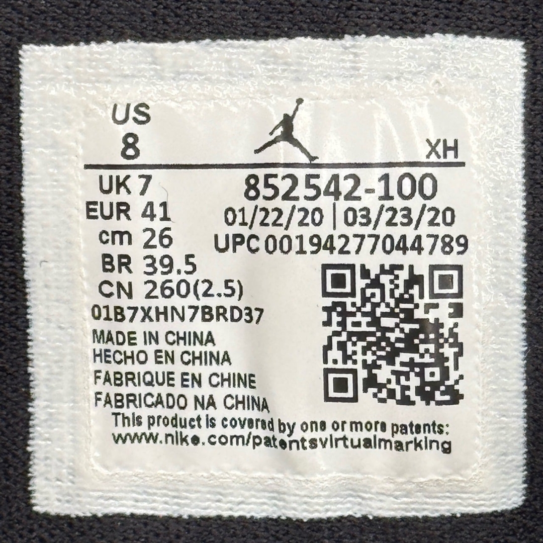 JD3331 - 1S MID UNION BLACK TOE - 41