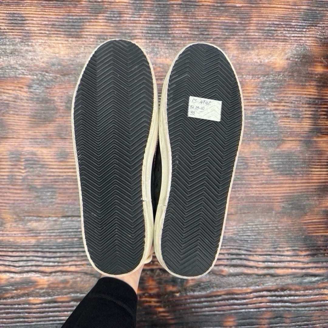 CS4742 - GOLDEN GOOSE HI STA - 39