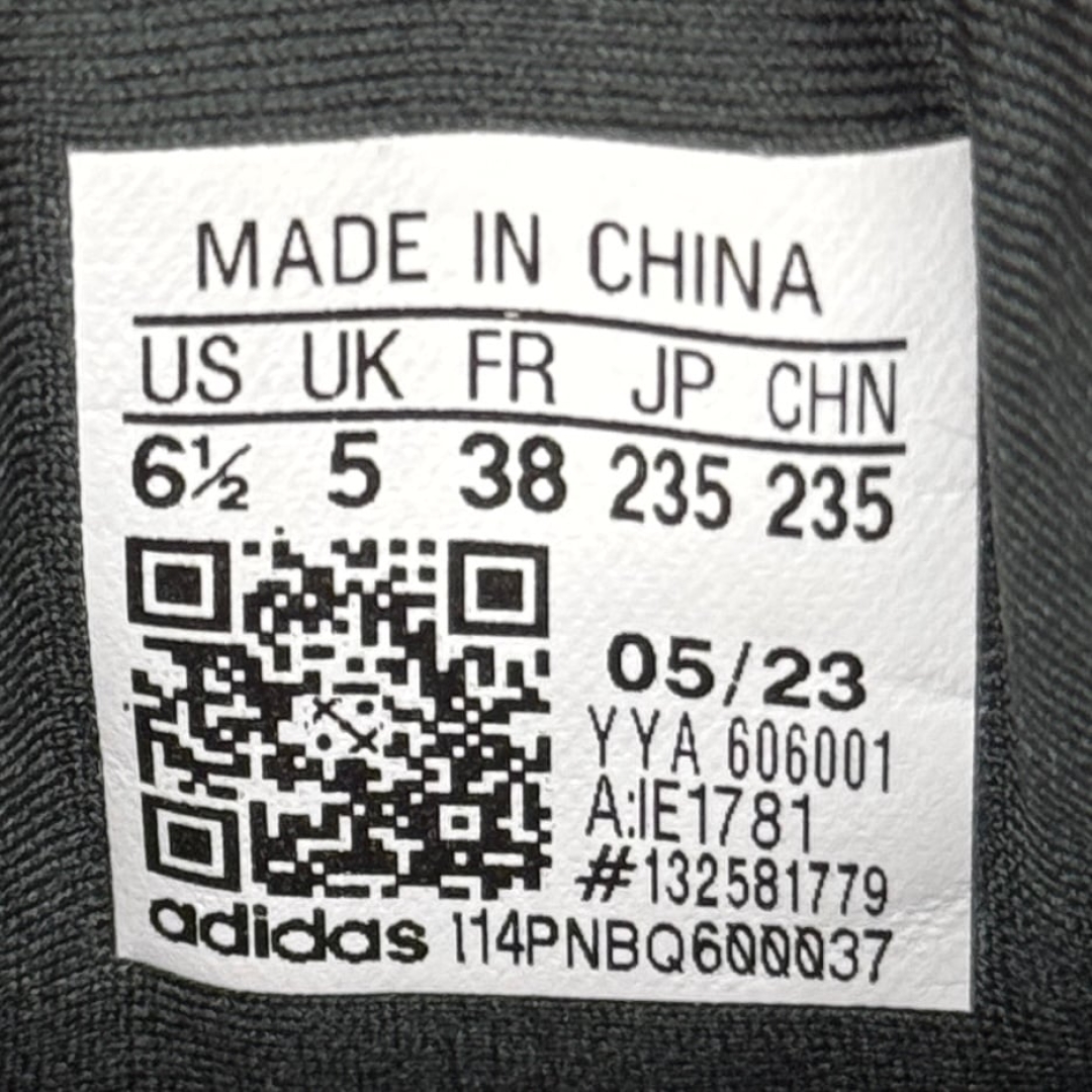 CS4749 - ULTRABOOST GORE-TEX LIGHT - 38