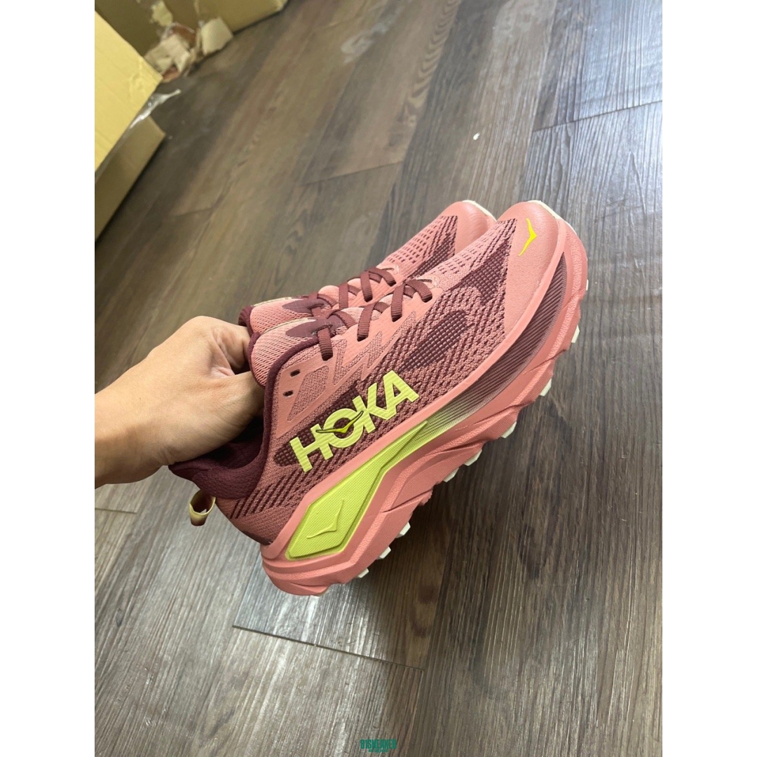 CS4026 - HOKA CHALLENGER 8 FB - 36,5