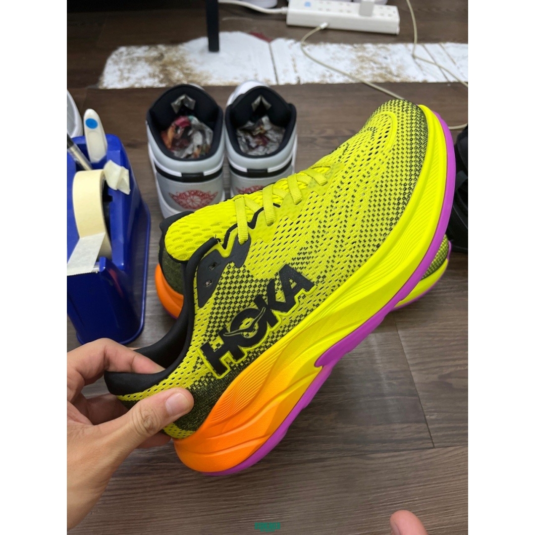 CS4067 - HOKA RICON 4 FB - 44,5
